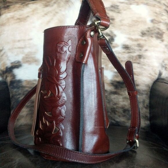 Patricia Nash Burnished Leather-Octavia Crossbody Bucket Bag - Picture 4 of 15